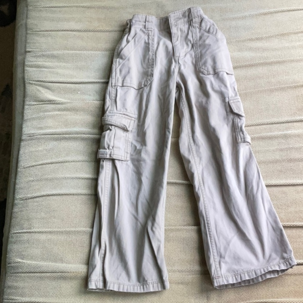 ⭐️ 3/$10!! - Carter’s size 6 tan kids cargo pants